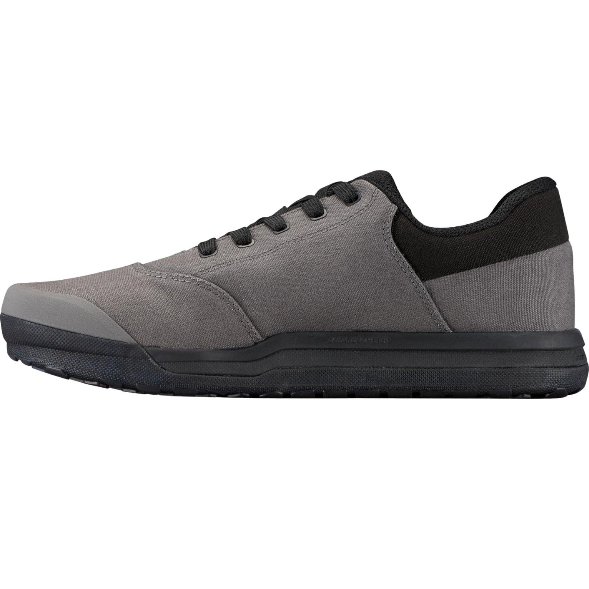 2FO Roost Canvas Mountain Bike Shoes | Complete Cyclist - Complete Cyclist - Specialized Bicycles