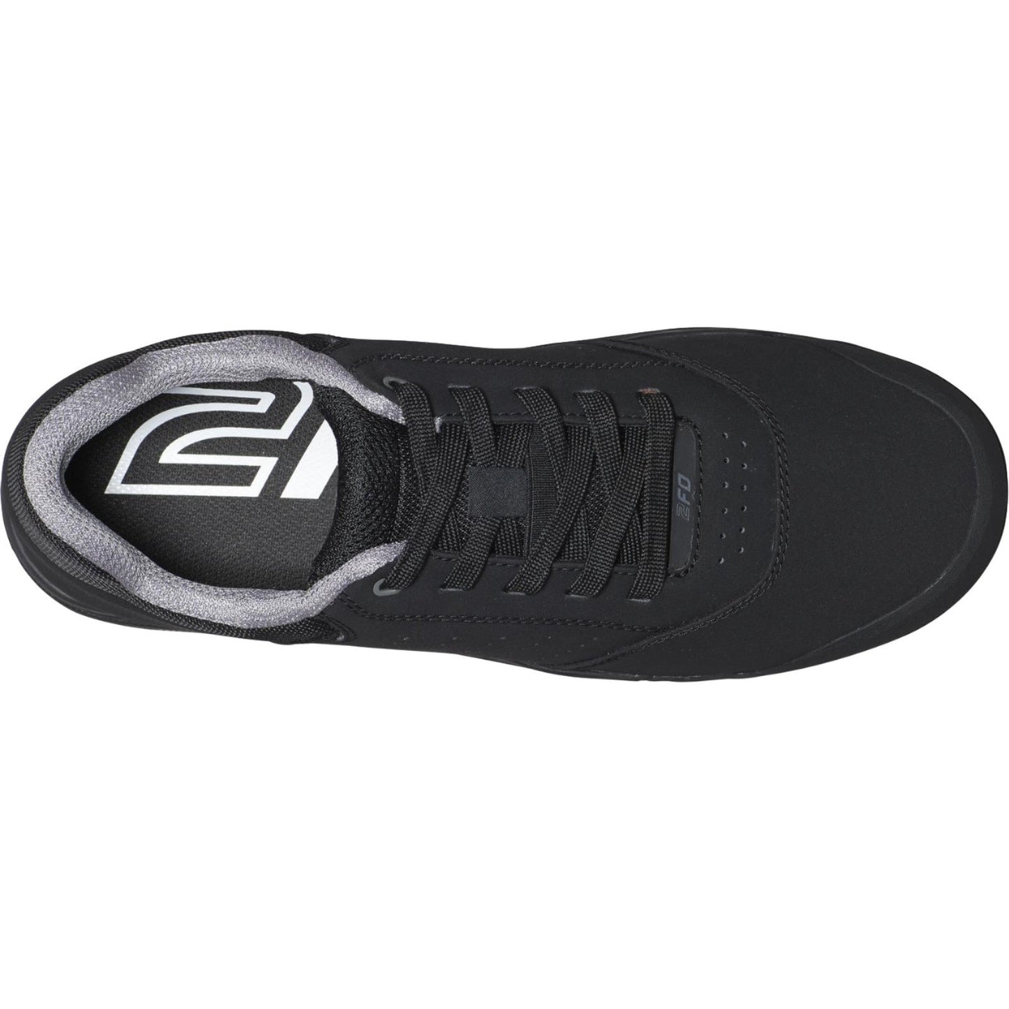 2FO Roost Clip Mountain Bike Shoes | Complete Cyclist - If youÕre looking for a versatile MTB shoe that can transition from hot laps in the park to cold beers at the base without missing a step, then look no further.