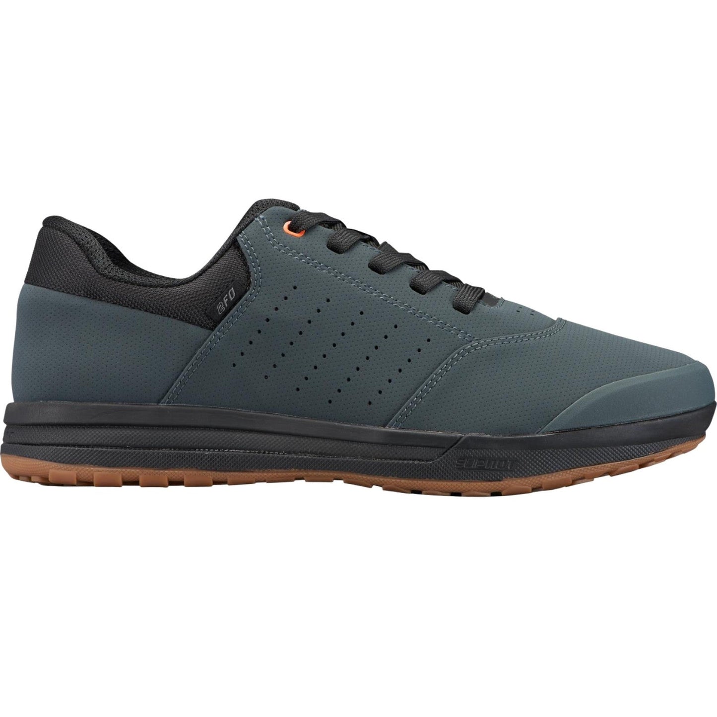2FO Roost Clip Mountain Bike Shoes | Complete Cyclist - If youÕre looking for a versatile MTB shoe that can transition from hot laps in the park to cold beers at the base without missing a step, then look no further.