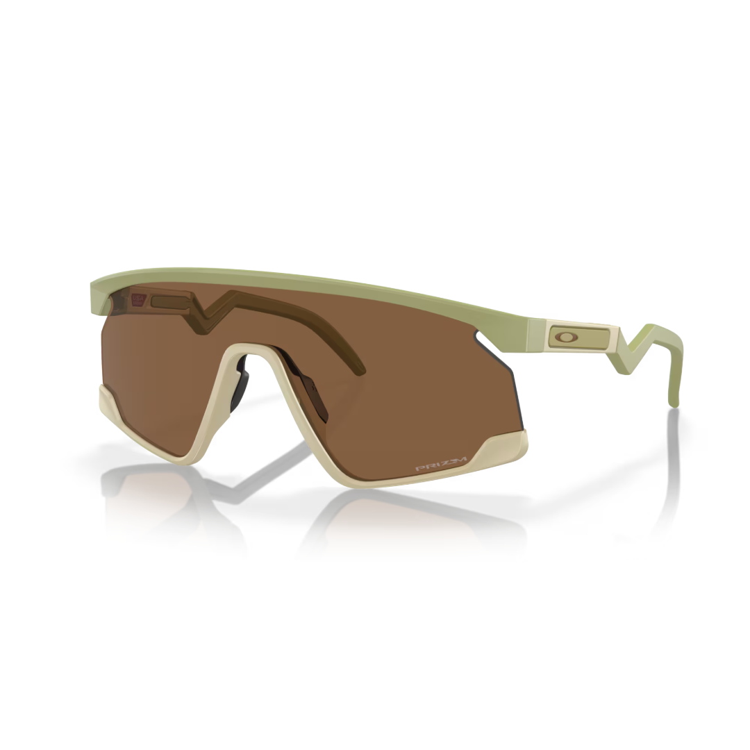 Oakley Bxtr | Complete Cyclist - Complete Cyclist - Specialized Bicycles