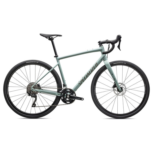 Diverge Elite E5 | Complete Cyclist - Whether your goal is to escape on gravel back roads, far from cars and crowds, toe the start line at your first gravel race, or simply get the most versatile bike on the road or dirt, no bike is better than the new Diverge.