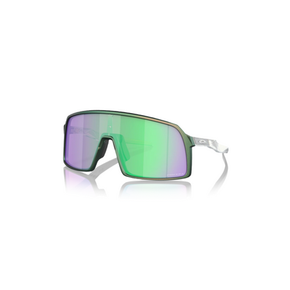 Oakley Sutro | Complete Cyclist - Designed with performance in mind, Sutro gives cyclists a bold and versatile look that they can confidently wear on and off the bike. Durability and all-day