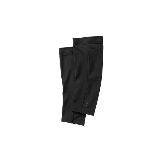 Therminal Knee Warmers | Complete Cyclist - Chilly weather constricts the blood vessels in and around the knees, and stiff knees lead to both shoddy performance and massive amounts of discomfort. That's why it's important to layer correctly with our Therminalª Knee Warmers when the temperature drops.