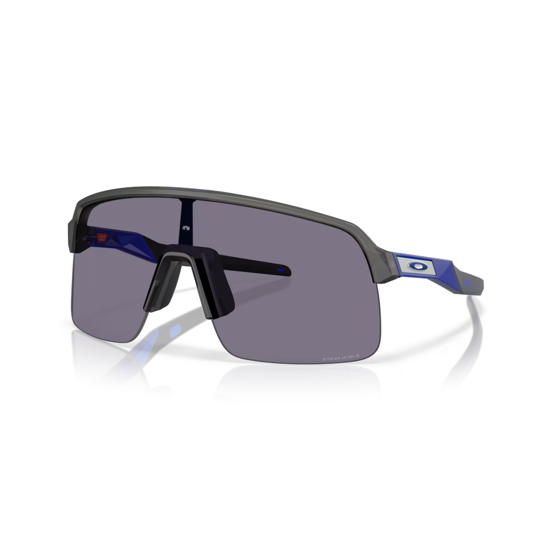 Oakley Sutro Lite